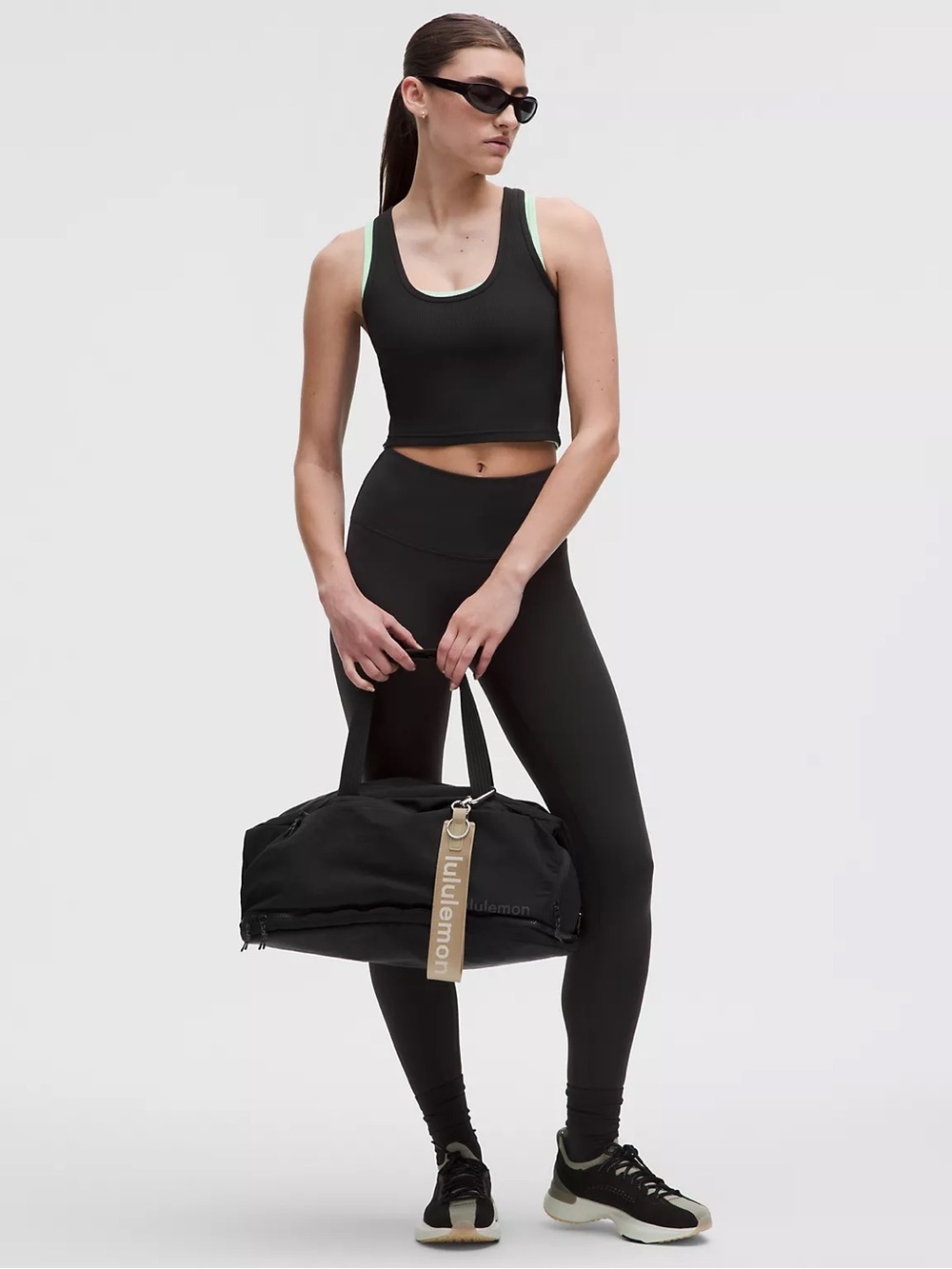 Lulu Lemon Black Wunder Train High- Rise Tight 28” Size 8